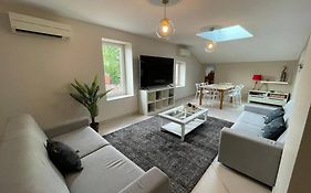 Superbe appartement avec 2 Chambres - 9 Personnes - Parking Privé